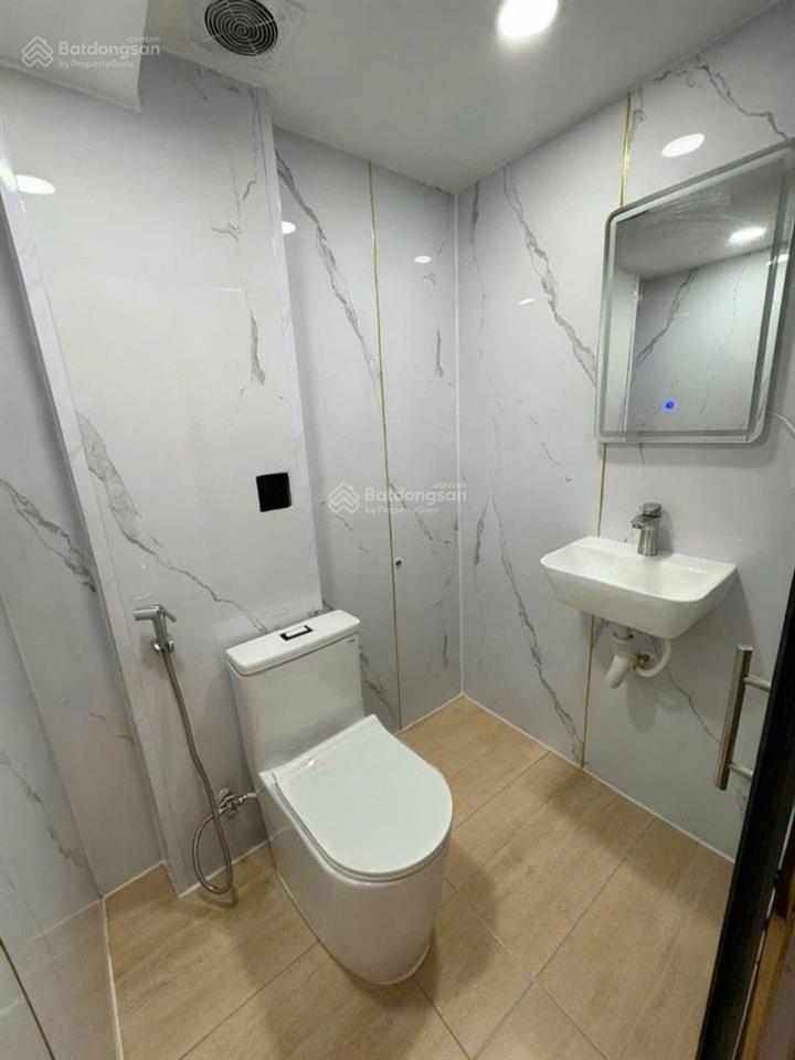 Bán nhà q. 10  cao thắng  hẻm xe hơi  3ty8