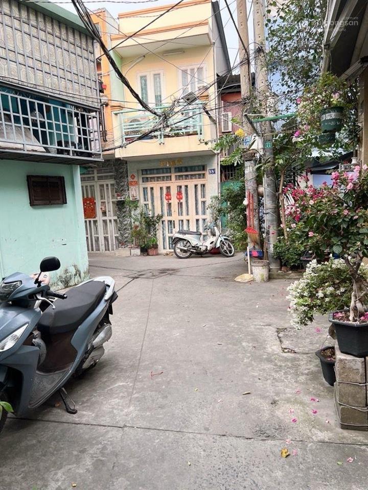 Bán nhà hiếm bùi minh trực  hẻm ba gác  35m2  giá 3ty6