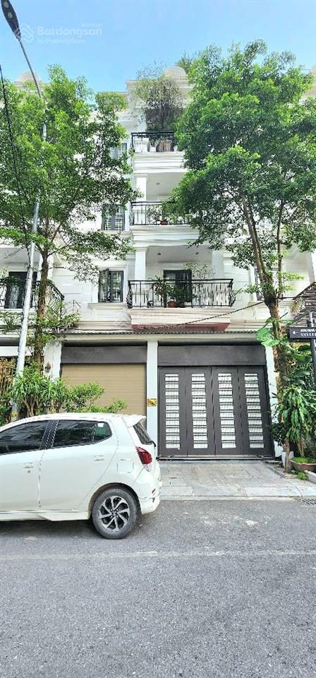 Liền kề rose town  kđt pháp vân 120m²  5 tầng thang máy  nội thất nhập khẩu  vỉa hè ô tô tránh.