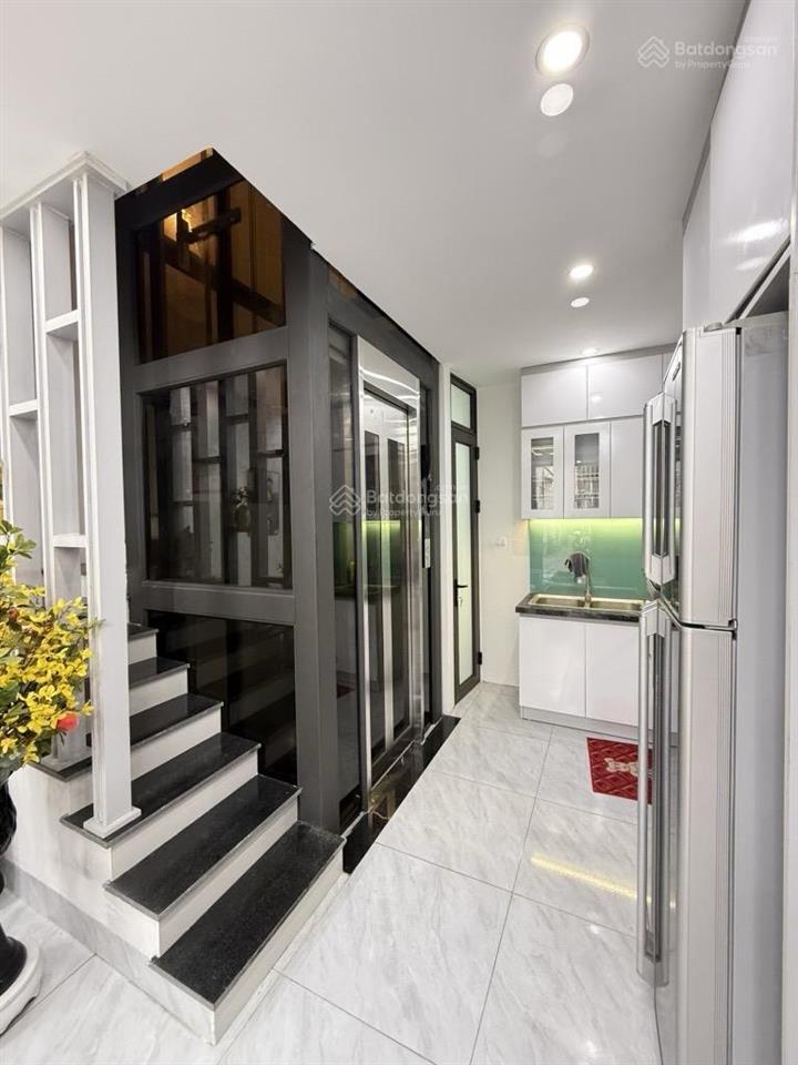 Bán nhà phố bùi huy bích, hoàng mai  6 tầng thang máy, ngõ thông, ôtô đỗ cửa gần phố, hơn 8 tỷ