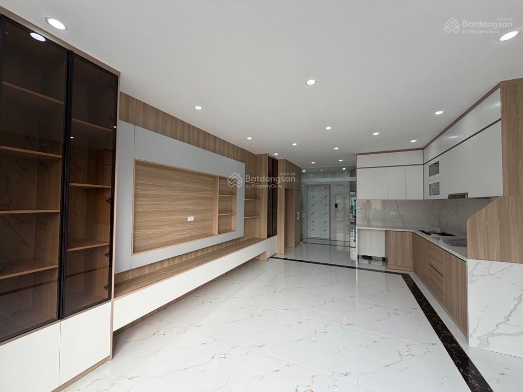 Bán nhà phố trần thủ độ, yên sở phân lô 55m x 7 tầng, gara ô tô, thang máy, ở ngay hơn 17 tỷ.