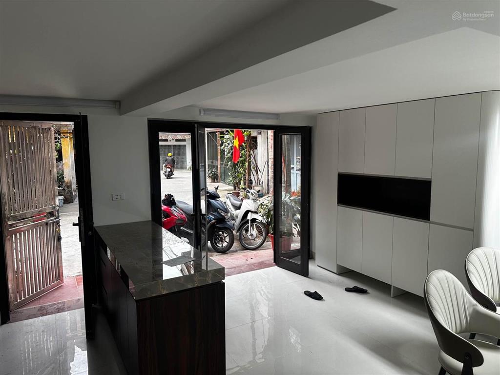 Nhà phân lô kđt pháp vân  yên sở | 5 tầng | mt 5m | full nội thất | ô tô vòng quanh, chỉ hơn 10 tỷ