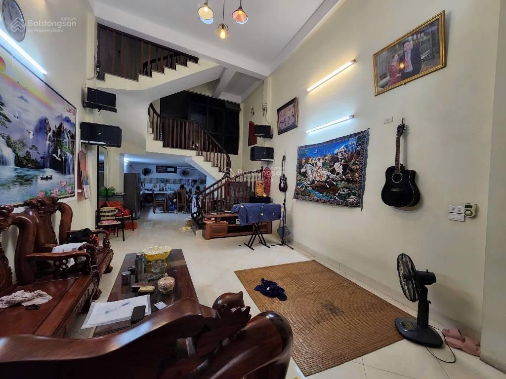 Hiếm  bán nhà tứ hiệp, thanh trì. trung tâm chợ văn điển 75m, 5 tầng ô tô đỗ cửa, kinh doanh.