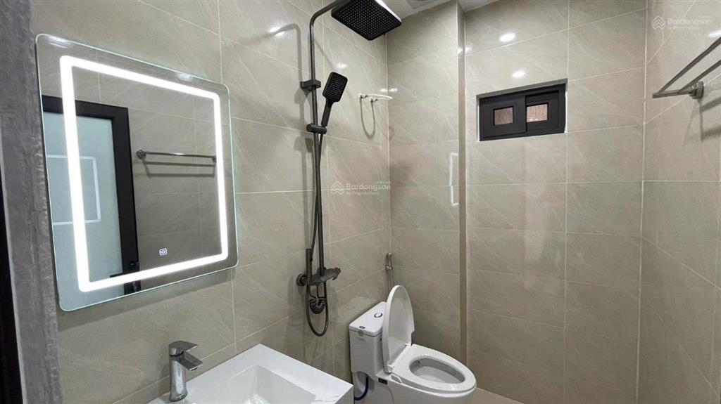 Nhà đẹp đông mỹ, thanh trì 70m  5 tầng mới  phân lô cán bộ  ô tô đỗ cổng  hơn 6 tỷ