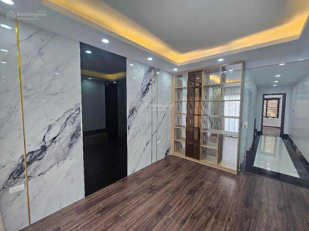 Bán nhà đẹp nguyễn chính, hoàng mai 50m2 6 tầng thang máy, gara ô tô, full nội thất, kinh doanh