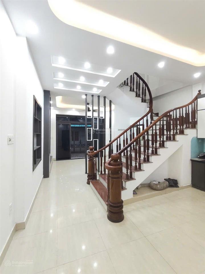 Hiếm bán nhà linh đàm 55m  mt 5m 5 tầng vỉa hè ô tô tránh chỉ 16,5 tỷ