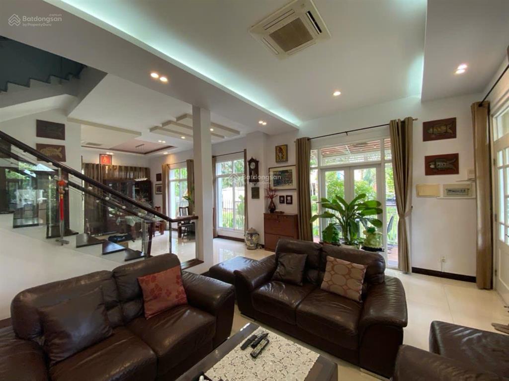 Gía tốt để đầu tư biệt thự 180m2, 3pn, 4wc, đủ nội thất, chỉ có 55 tỷ tại mỹ thái 3, phú mỹ hưng