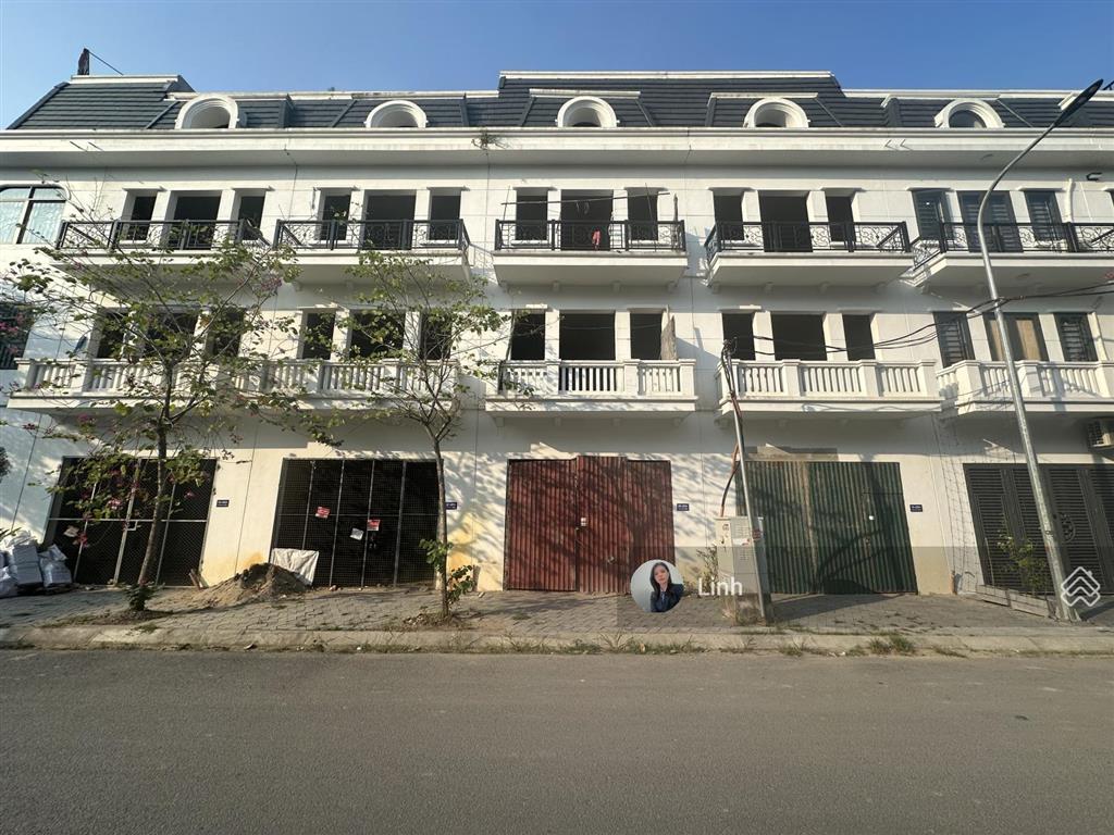 Cho thuê lô góc phú lương 86m2, 5 tầng, điện nước đầy đủ giá 9 triệu/tháng, làm văn phòng, kho