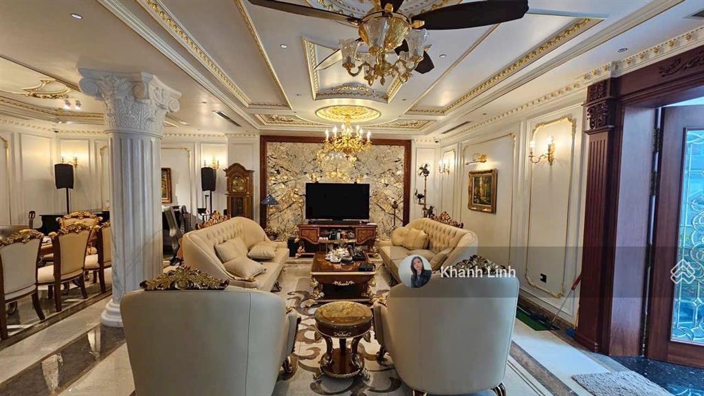 Hiếm, căn góc biệt thự văn phú 185m2, thang máy, full nội thất, vị trí đắc địa, ngay công viên 365