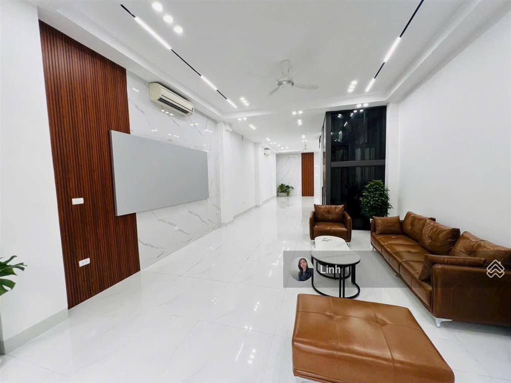 Hạ chào 2,5 tỷ, ngay trường lê quý đôn  liền kề an hưng 85m2, 5 tầng, thang máy  2x tiểu học