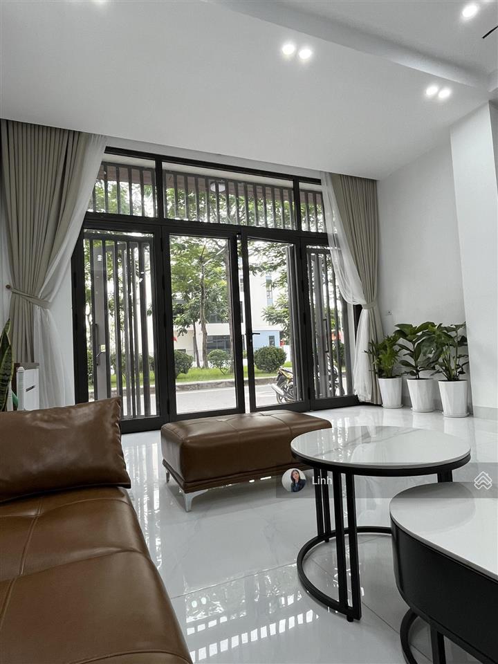 Hạ chào 2,5 tỷ, ngay trường lê quý đôn  liền kề an hưng 85m2, 5 tầng, thang máy  2x tiểu học