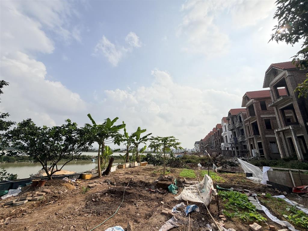 Duy nhất 1 căn biệt thự view hồ phú lương 220m2  mt 10m, hướng đông nam  vị trí hiếm bán, 3x tỷ