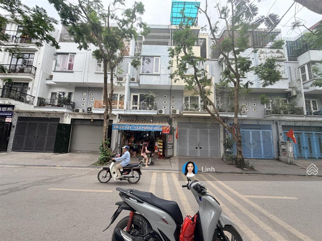 Rẻ hơn thị trường 2 tỷ  bán gấp liền kề văn phú 90m2, 5 tầng, view biệt thự, vị trí đắc địa ,20 tỷ