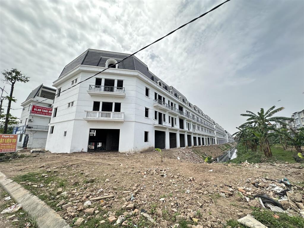 Ngay công viên 365  liền kề phú lương 86m2, 2 mặt đường, vị trí đẹp, nhỉnh 18 tỷ  có thương lượng