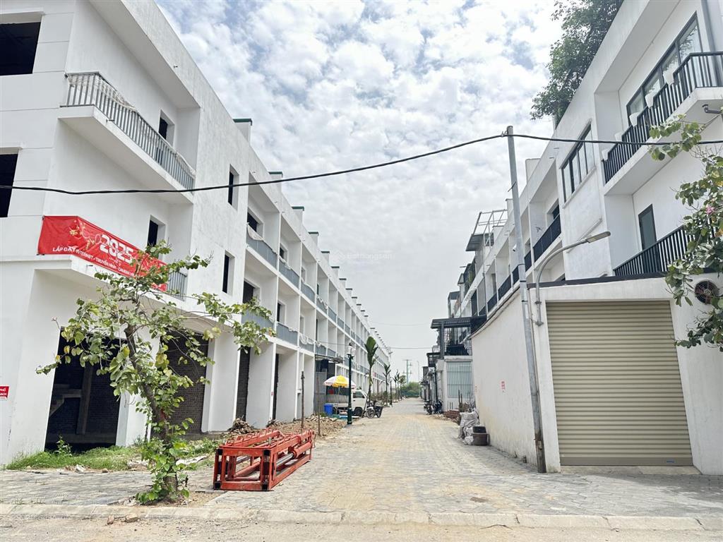 Ngay công viên 365  liền kề phú lương 86m2, 2 mặt đường, vị trí đẹp, nhỉnh 18 tỷ  có thương lượng