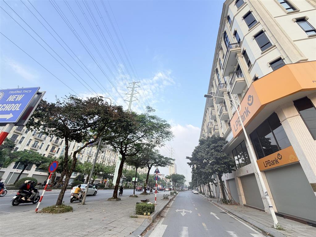 Bán gấp lô góc him lam vạn phúc  mặt đường tố hữu  110m2, mt 30m, siêu kinh doanh  72 tỷ