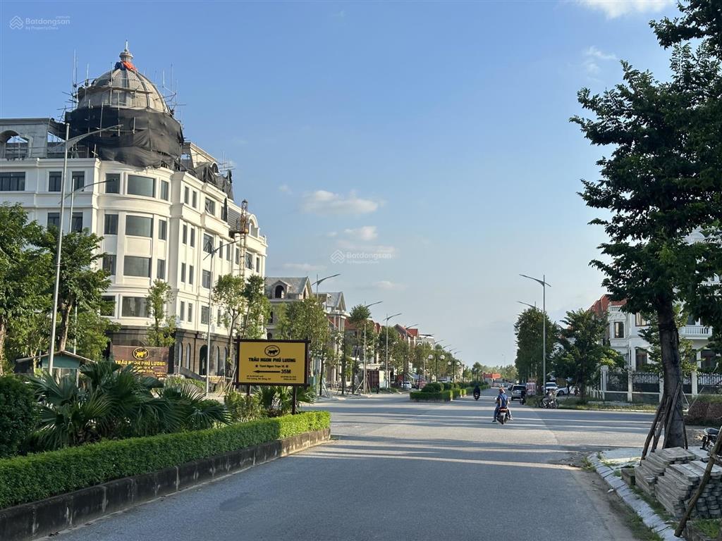 Ngay công viên 365 bán căn góc biệt thự phú lương 200m², mt 27m, vị trí hiếm bán  giá tốt 4x tỷ