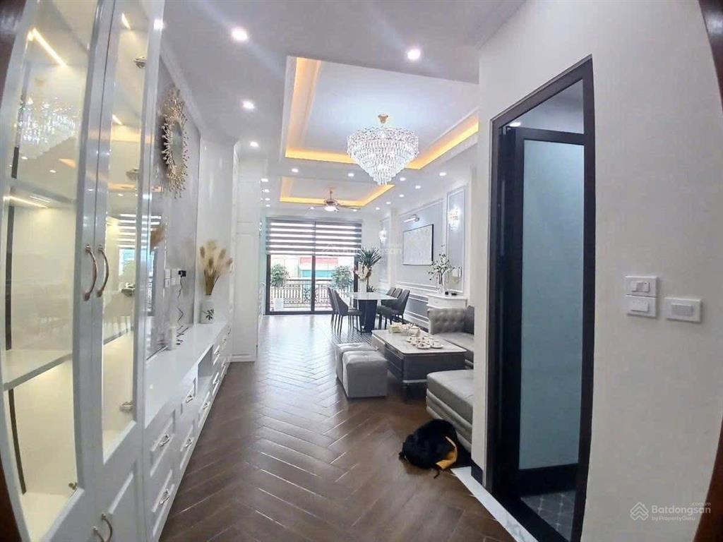 Giá hời liền kề văn khê, 55m2, 7 tầng, thang máy, nội thất xịn, kinh doanh, giá 17,5 tỷ