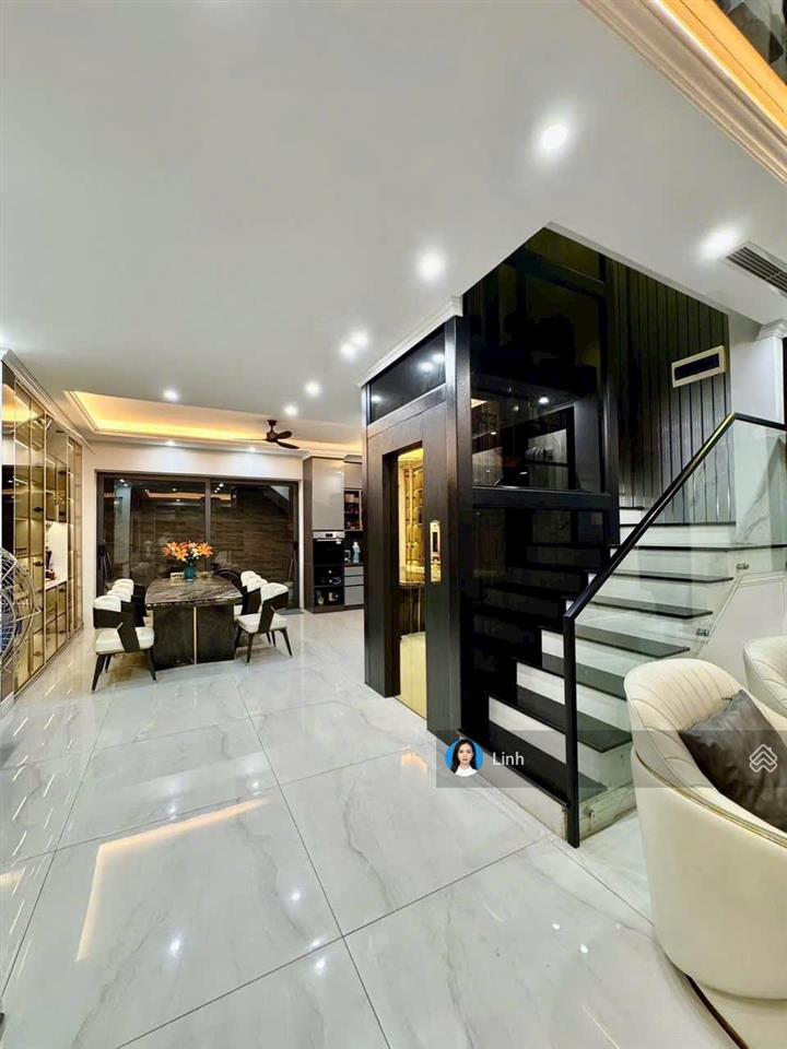 Cho thuê biệt thự phú lương 350m2, thang máy, full đồ, nội thất xịn, giá 60tr/tháng