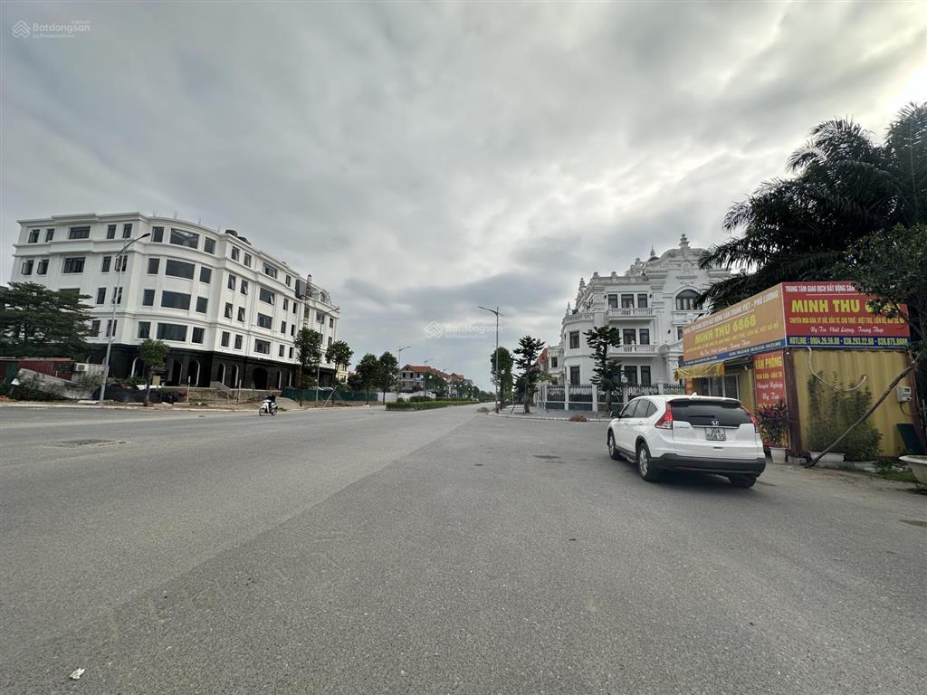 Cho thuê biệt thự phú lương  hà đông 240m2, mt 12m, hoàn thiện mặt ngoài, giá 18tr