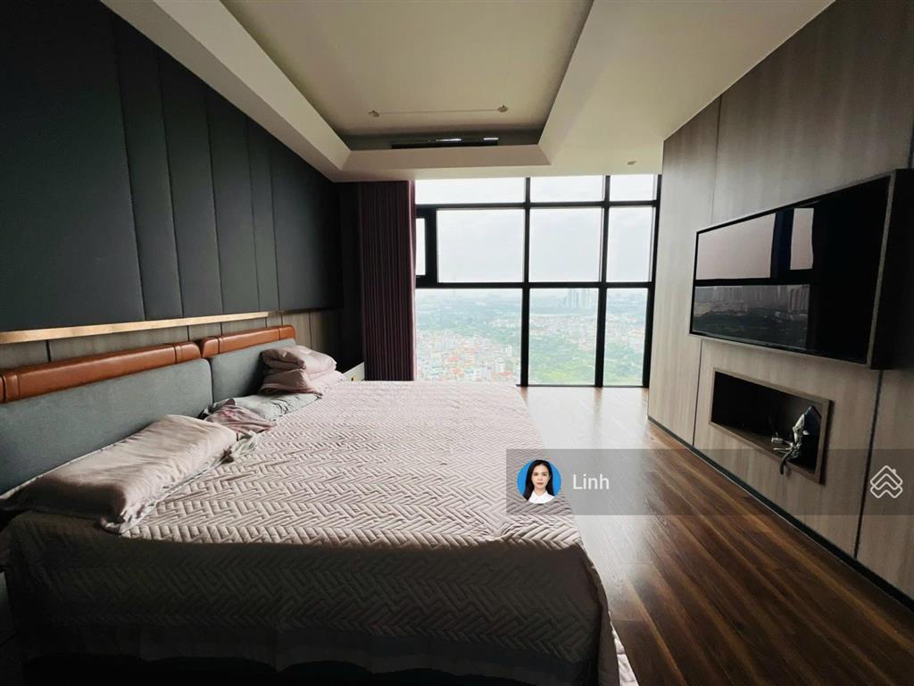Cho thuê biệt thự văn phú  hà đông 210m2, hoàn thiện đẹp, thang máy  có bếp  giá 40tr/tháng