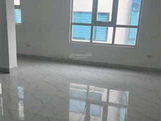 Chính chủ cho cần thuê tầng 5,6,7 tòa nhà mặt phố giang văn minh  quận ba