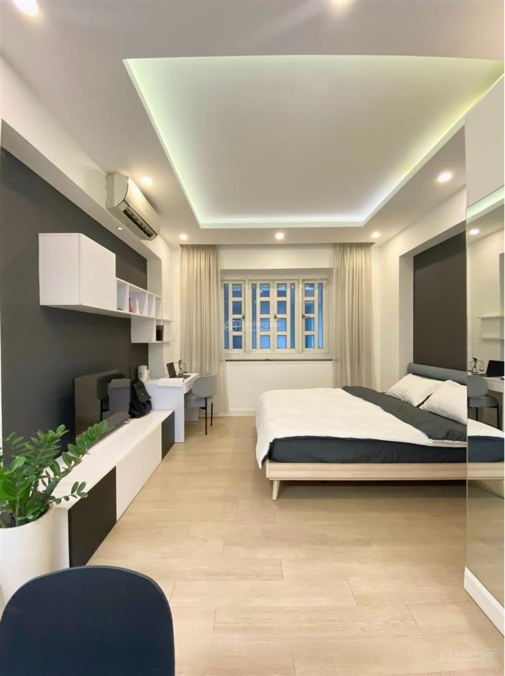 Bán nhà 2 mặt tiền đường hai bà trưng, gần chợ tân định, nhà thờ tân định
