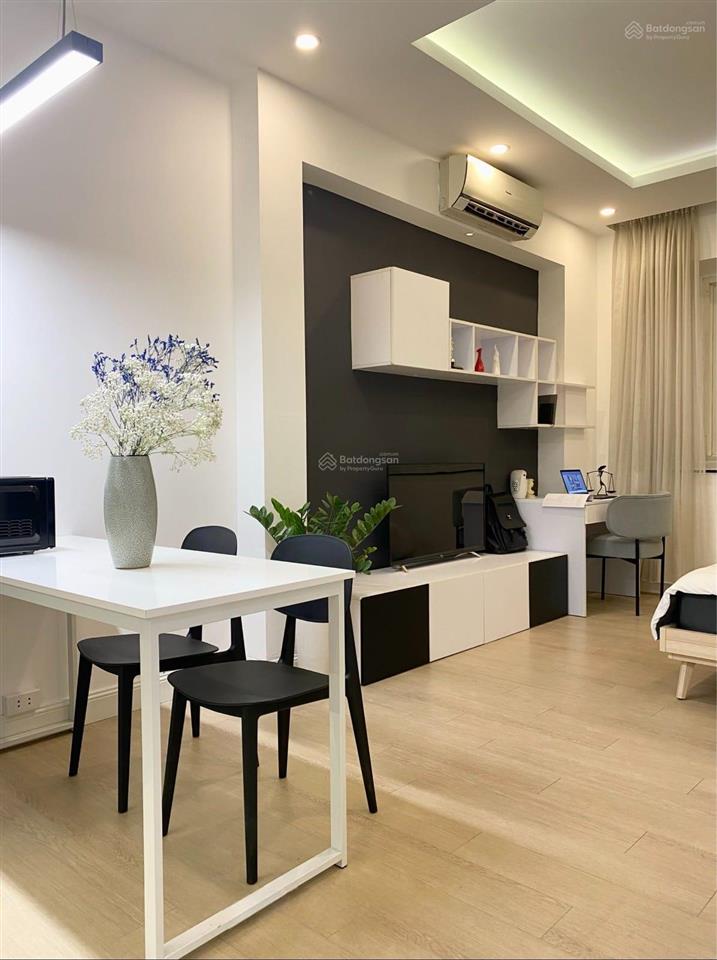 Bán nhà 2 mặt tiền đường hai bà trưng, gần chợ tân định, nhà thờ tân định