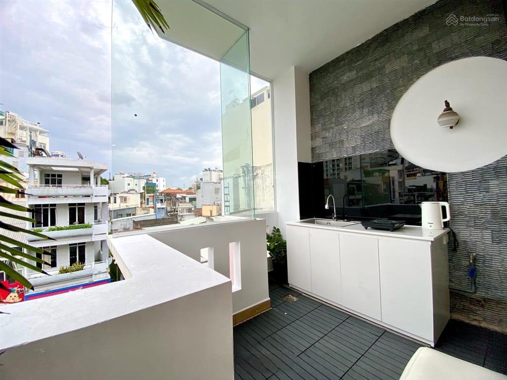 Bán nhà 2 mặt tiền đường hai bà trưng, gần chợ tân định, nhà thờ tân định