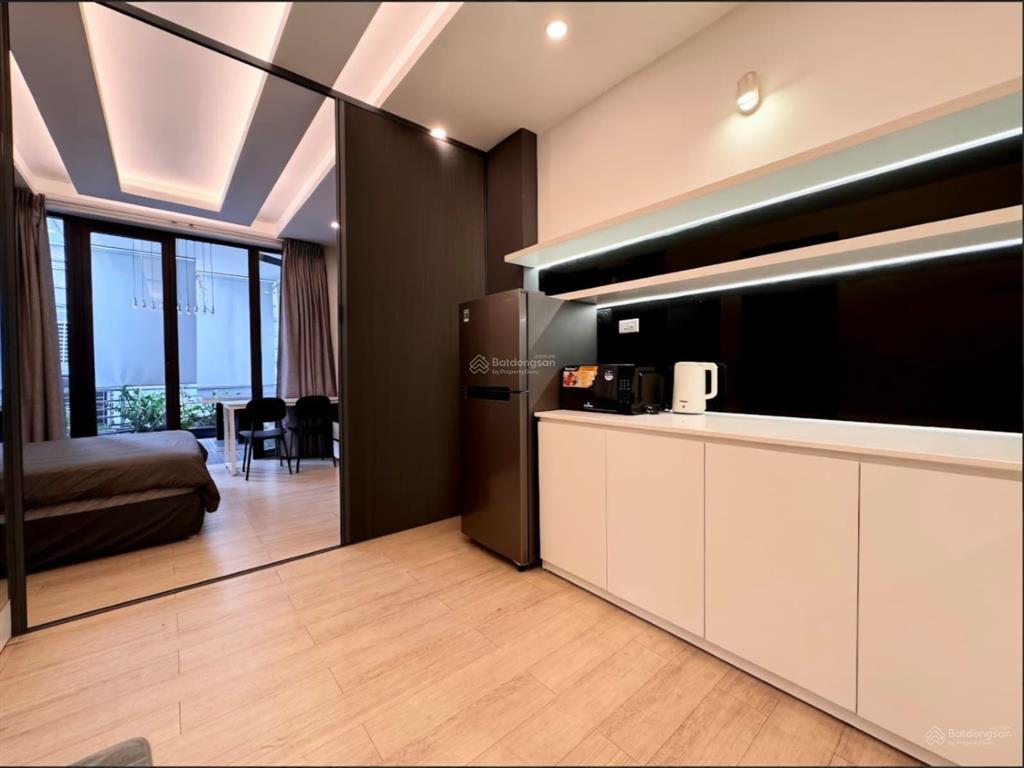 Bán nhà 2 mặt tiền đường hai bà trưng, gần chợ tân định, nhà thờ tân định