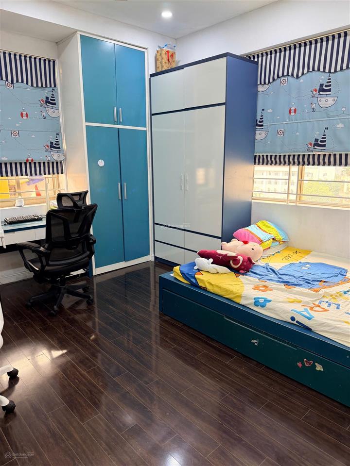 Chung cư số 6 đội nhân, căn góc 3 ngủ, 2 wc, full nội thất, tầng 7