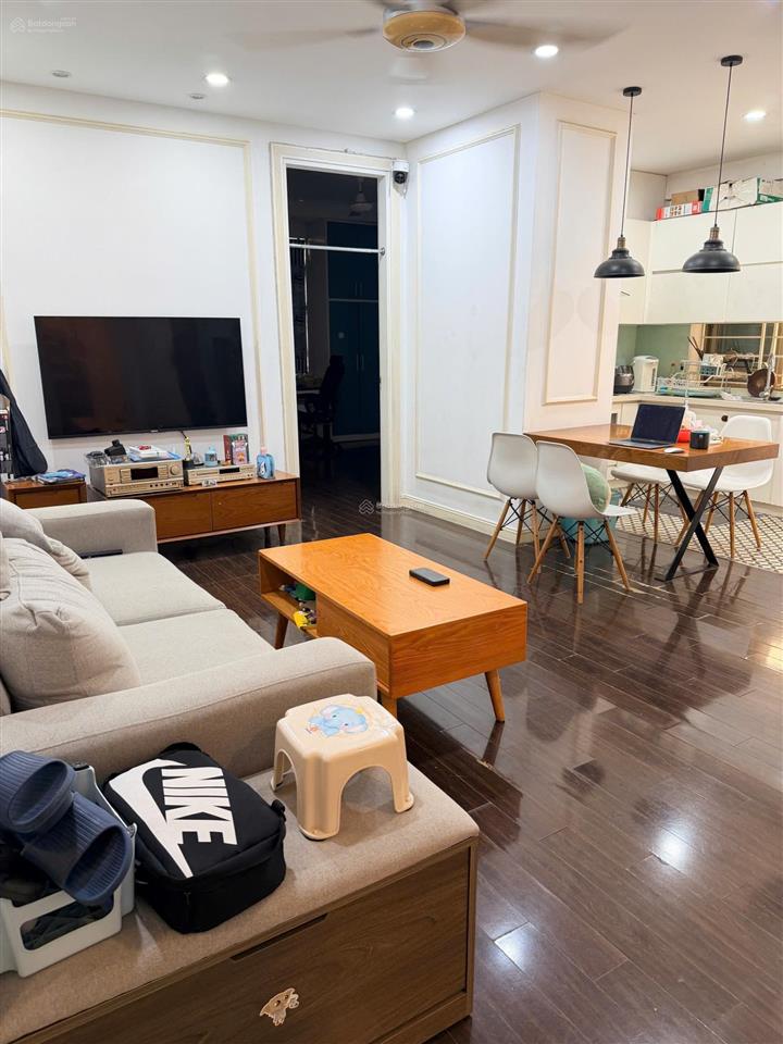 Chung cư số 6 đội nhân, căn góc 3 ngủ, 2 wc, full nội thất, tầng 7