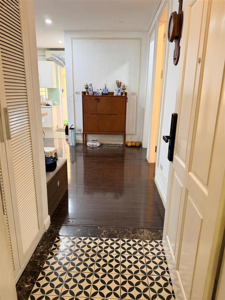 Chung cư số 6 đội nhân, căn góc 3 ngủ, 2 wc, full nội thất, tầng 7