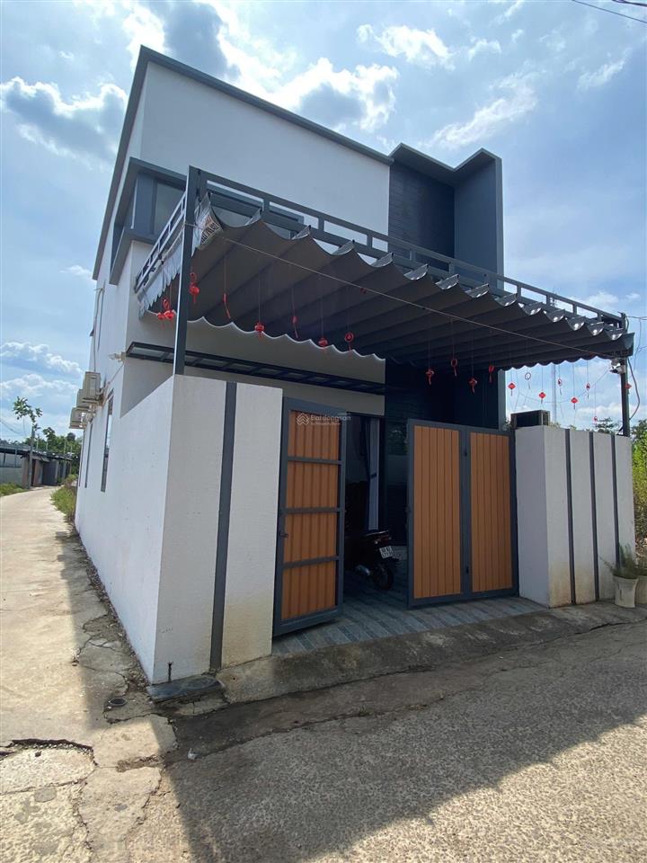 Bán nhà 119m2 lô góc 2 mặt tiền, gần ngay kcn long khánh, tp đồng nai chỉ 1,8 tỷ. kdc  cạnh nhựa.