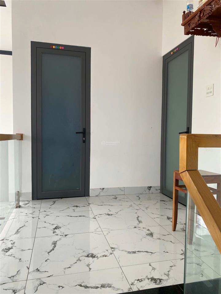 Bán nhà 119m2 lô góc 2 mặt tiền, gần ngay kcn long khánh, tp đồng nai chỉ 1,8 tỷ. kdc  cạnh nhựa.
