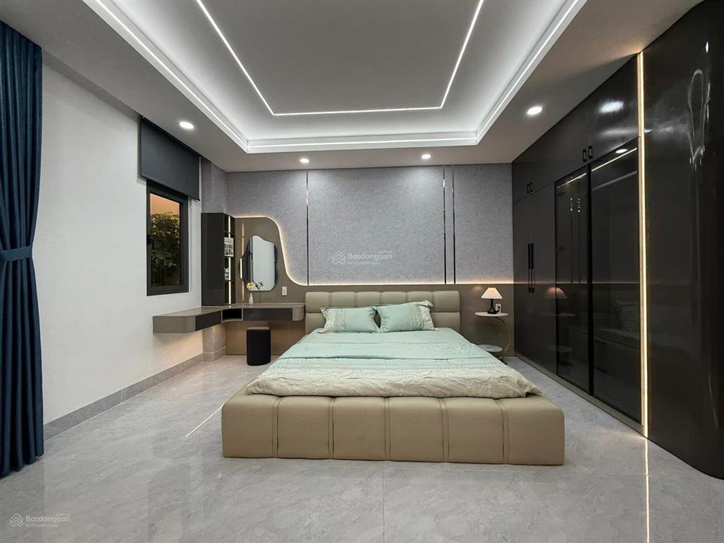 Hot!!! phân lô nguyễn khánh toàn  nhà đẹp  ô tô tránh  64m x 5 tầng  mt 5.7m giá 18.9 tỷ có tl