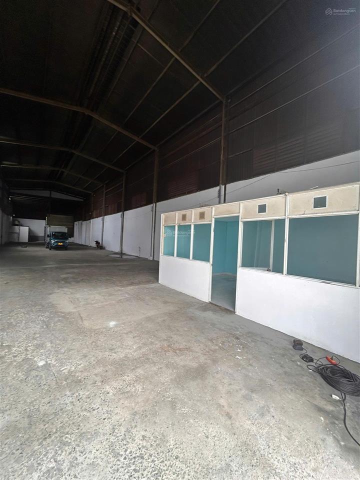 Chính chủ cho thuê xưởng 600m² mặt tiền lê đình chi, gần kcn lê minh xuân  giá 30 triệu/tháng