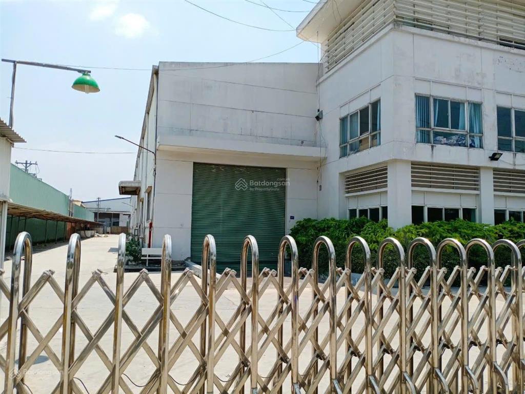 Chính chủ cho thuê kho 2.500m2 trong kcn tân tạo, bình tân  giá từ 4,5 usd/m2