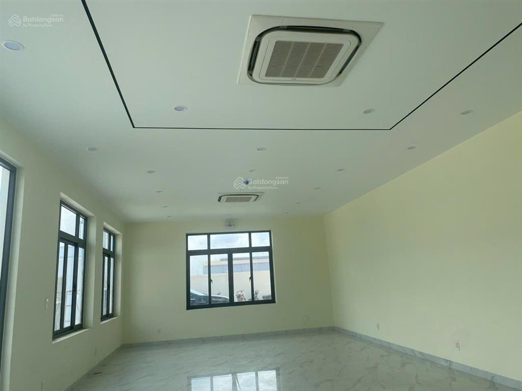 Cho thuê xưởng mới xây 3400m2 kcn nam thuận  pccc tự động  giá 323 tr/tháng