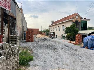 Cần bán lô đất có sẵn nhà cấp bốn 2 mặt tiền đường quốc lộ 13