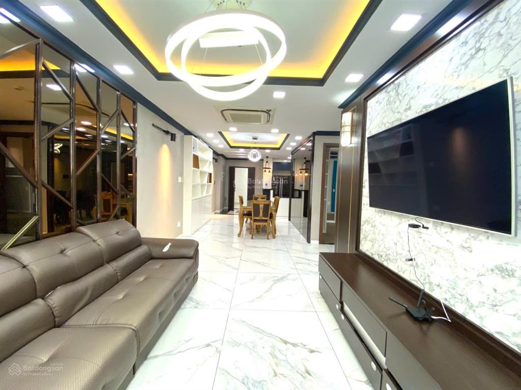 Cho thuê cc scenic valley 1, 32 triệu, 107m2, 3pn, 2wc, nhiều tiện ích đẹp