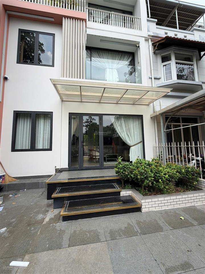 Cho thuê biệt thự phú mỹ hưng, khu mỹ thái 1, 55 triệu, 126m², 4pn, 4wc, nhiều tiện ích.
