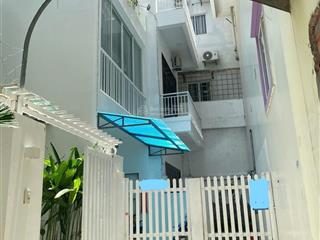 Cần bán đất kèm nhà 3 tầng (còn mới) khu phố tây cách biển 2 phút đi bộ, hẻm cách đường lớn 1 nhà