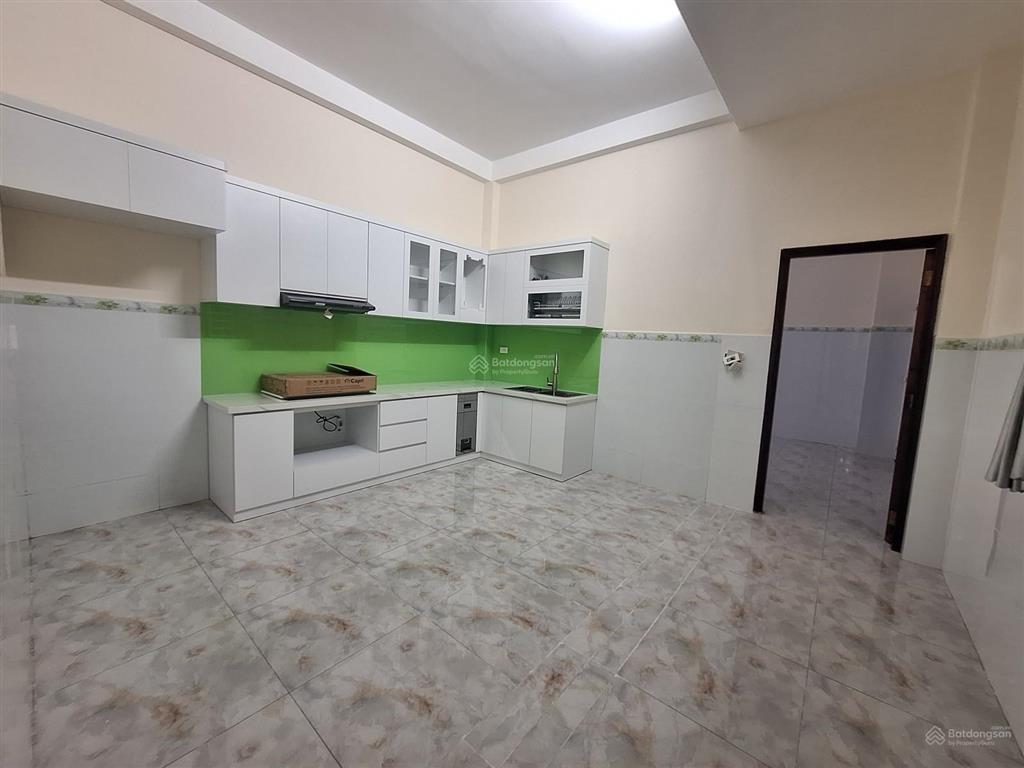 Nhà phố đẹp 3pn ngang4,8m*dai20m  hẻm xe hơi  sổ hoàn công sẵn sàng  giá 8.8 tỷ.