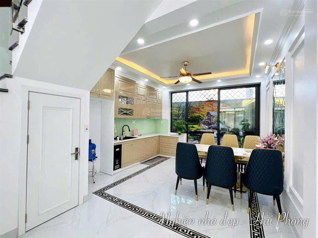 Bán nhà tặng đất thủy nguyên chỉ hơn 1 tỷ nhà mới 3 tầng, bìa+gpxd, đường 6m ô tô vào nhà