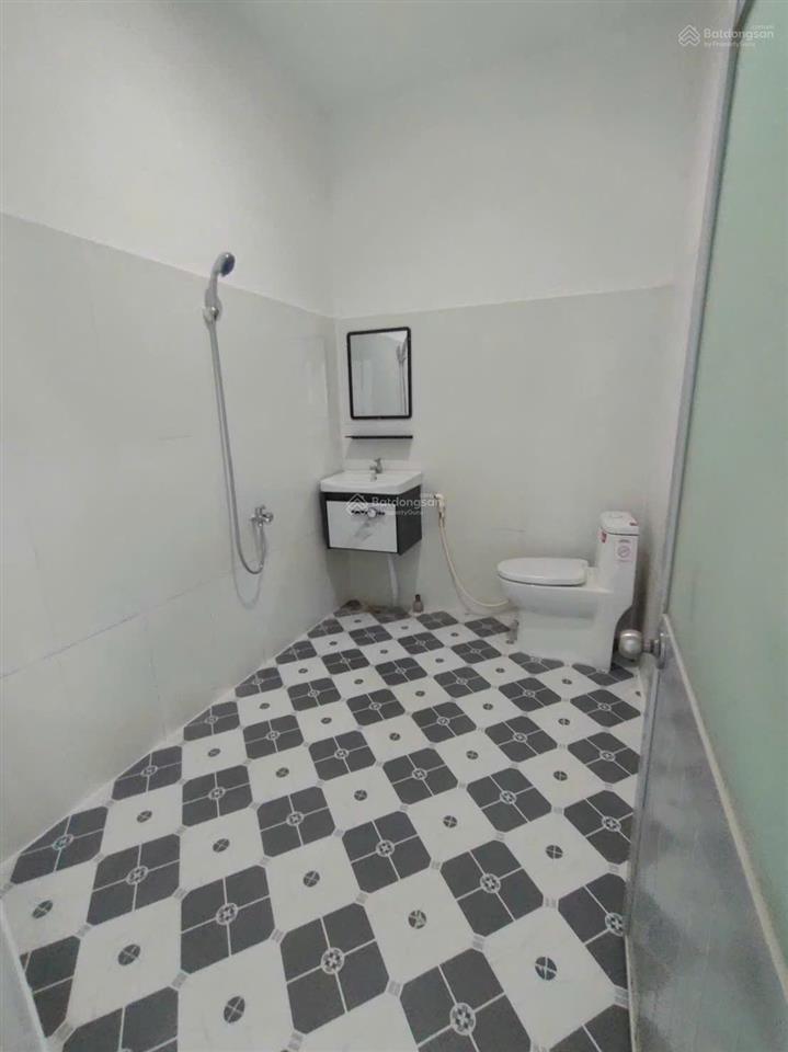 Bán nhà lầu 4 phòng ngủ, ở tân kim cần giuộc, long an cũ giá 2,19 tỉ