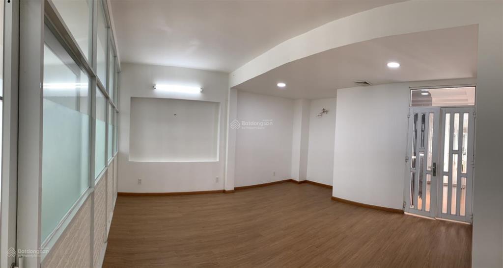 Cho thuê văn phòng trung tâm gò vấp  mặt tiền phạm văn chiêu, 45m2 giá tốt