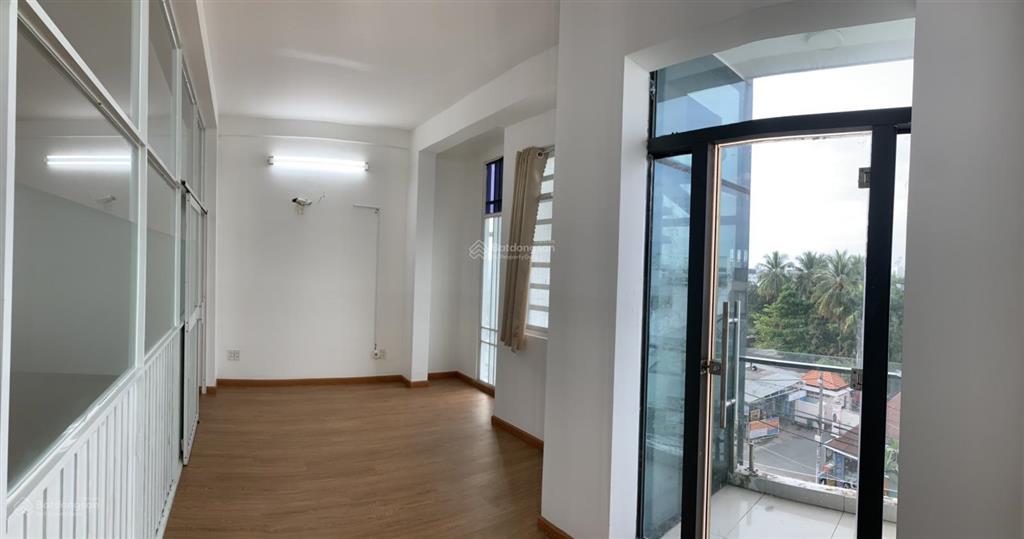 Cho thuê văn phòng trung tâm gò vấp  mặt tiền phạm văn chiêu, 45m2 giá tốt