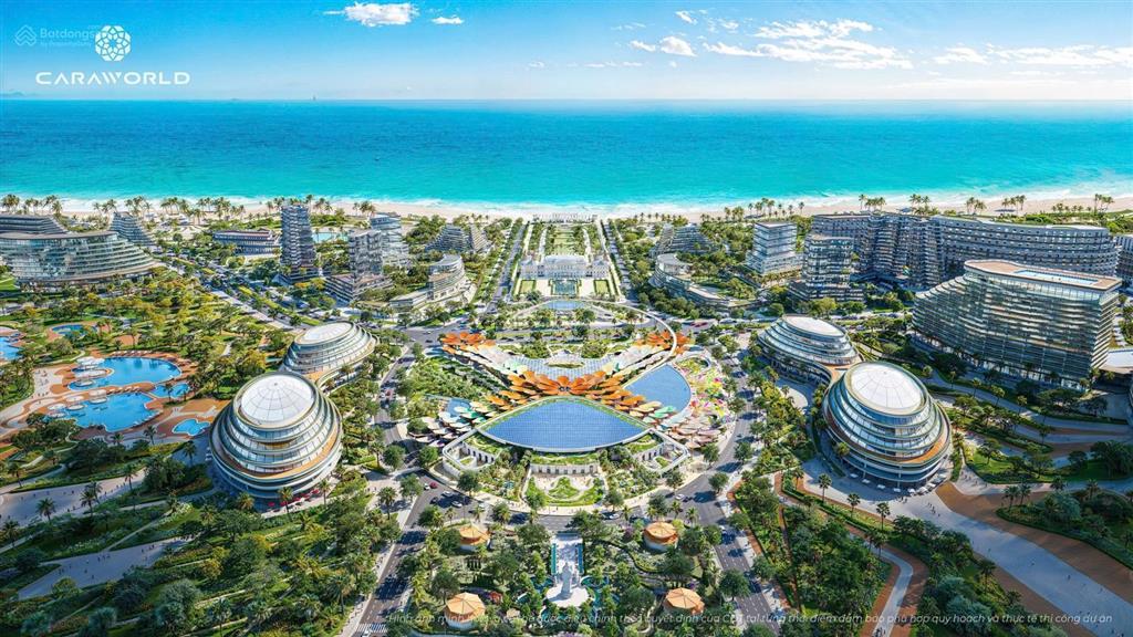 Bán căn nhà phố sd 203m2, xây dựng 1 trệt + 2 lầu, full nội thất, cạnh sân bay, view biển cam ranh