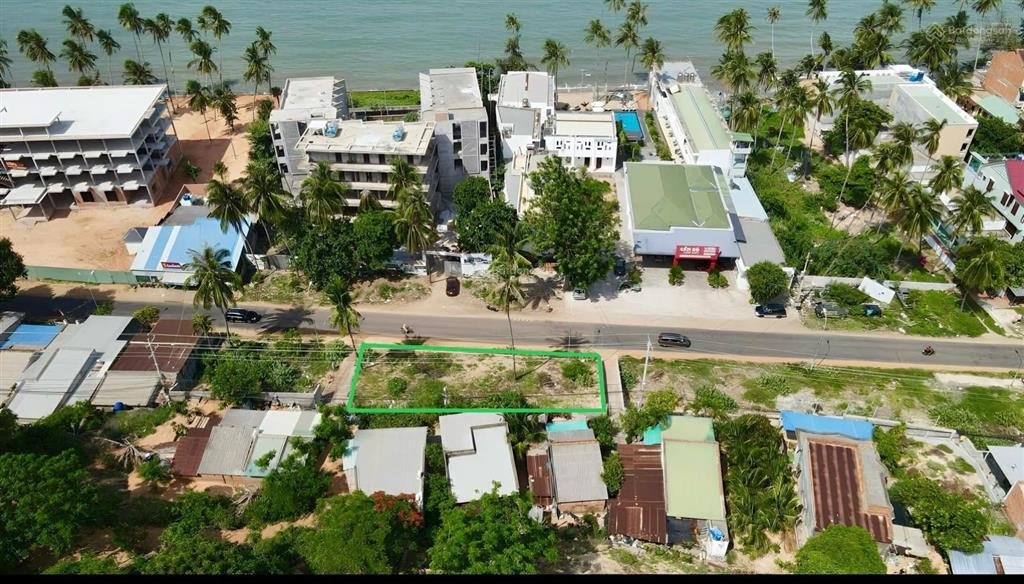Chính chủ bán đất mặt tiền đường huỳnh thúc kháng mũi né phan thiết rộng 37m, khu resort, gần biển